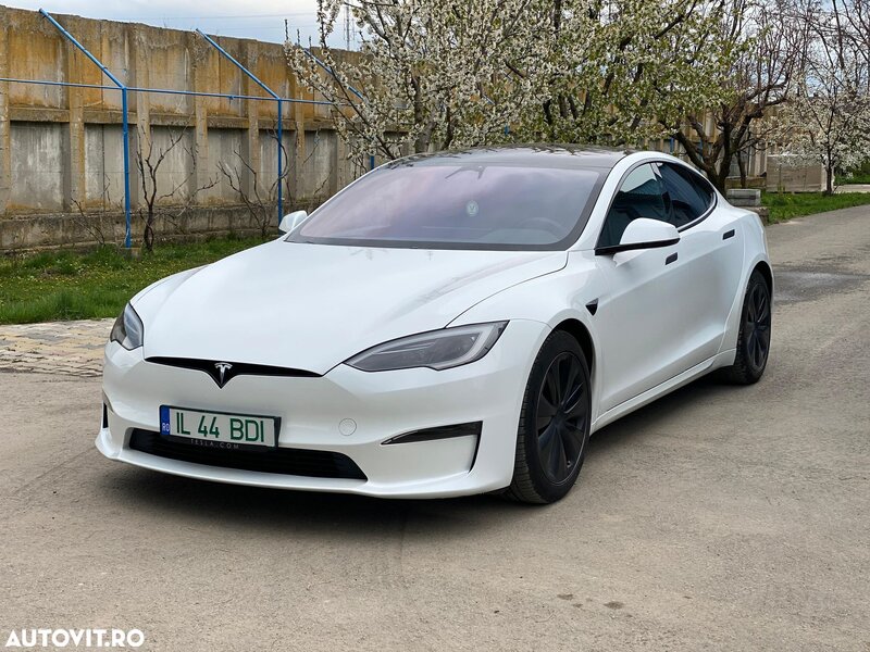 Tesla Model S
